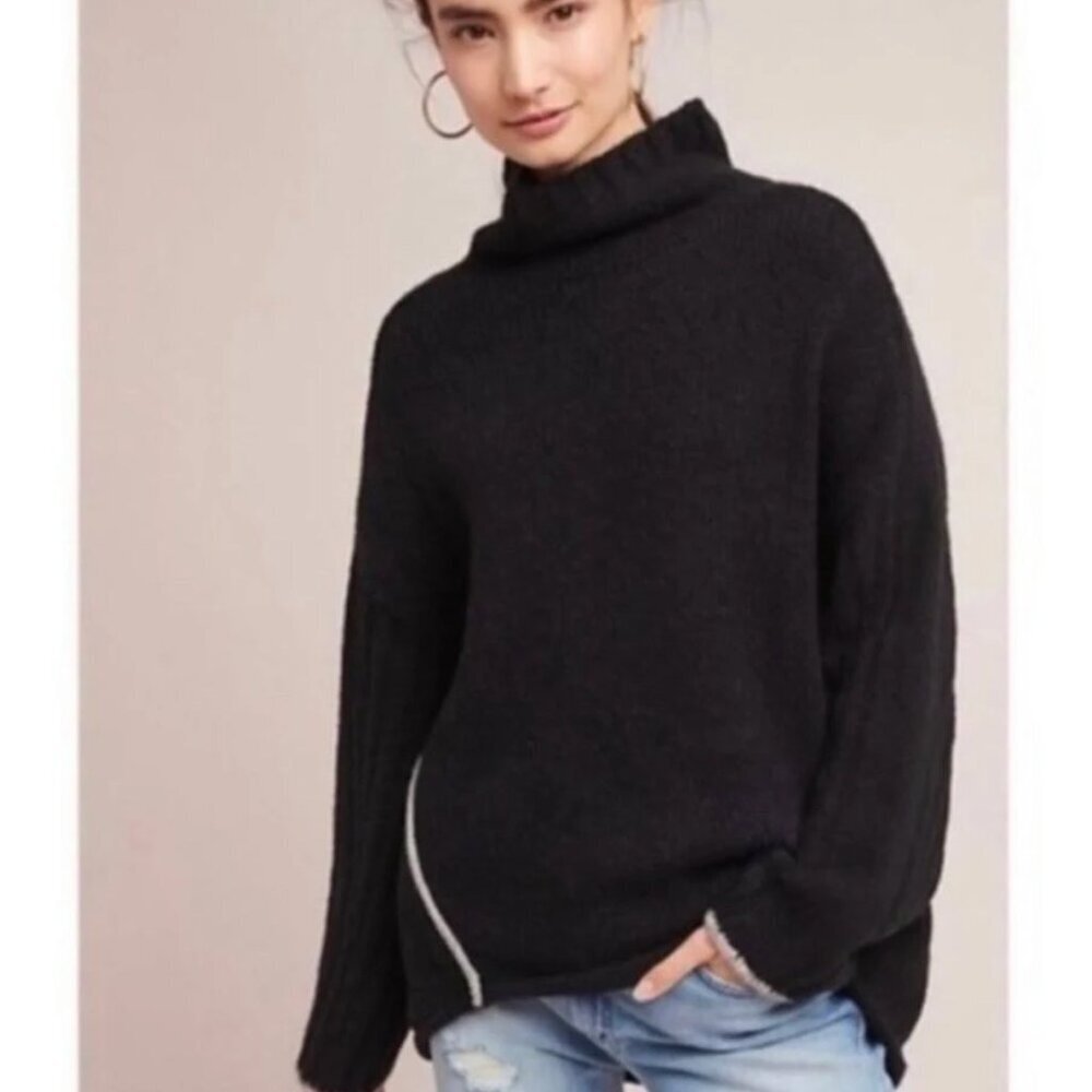 Moth Black Paloma Fuzzy Knit Oversized Turtleneck Women Sweater Medium